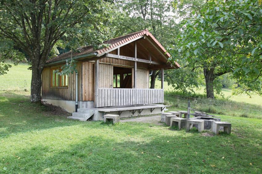 Hellmut-Wassmer-Jugendherberge Loerrach Dış mekan fotoğraf